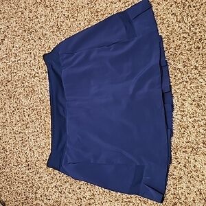 Nike size small navy blue golf skirt